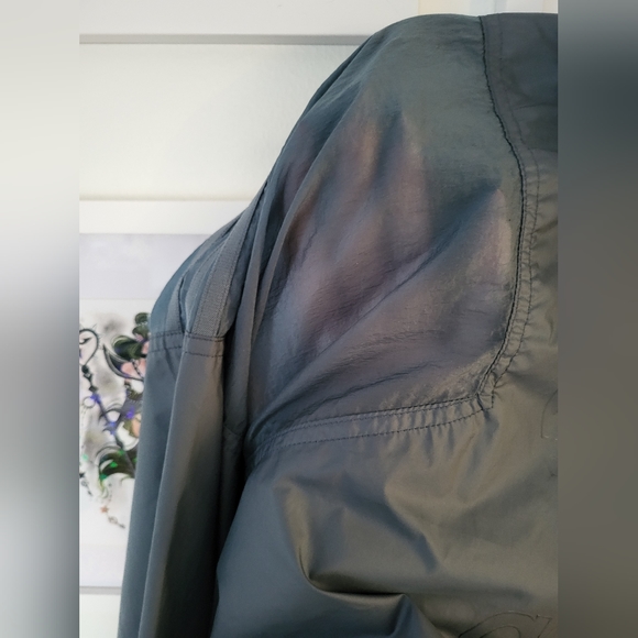 Adidas Women's Crop 3/4 Top - Picture 7 of 9